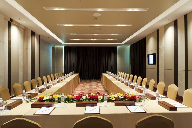 Eastin Grand Sathorn 5* Бангкок